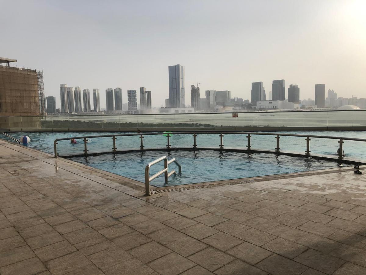 Large Size One Bedroom Apartment With Sea View Abu Dabi Exterior foto
