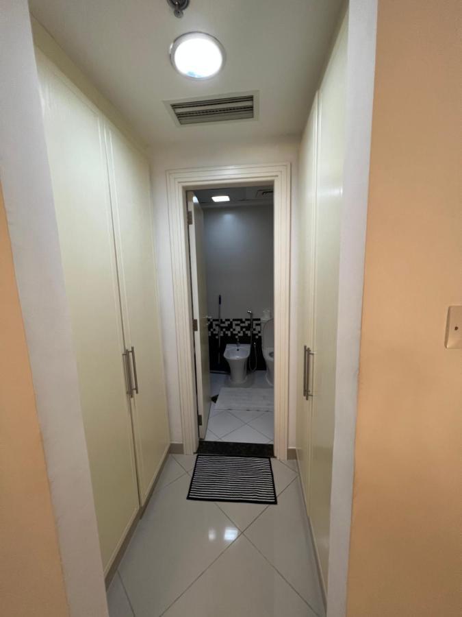 Large Size One Bedroom Apartment With Sea View Abu Dabi Exterior foto