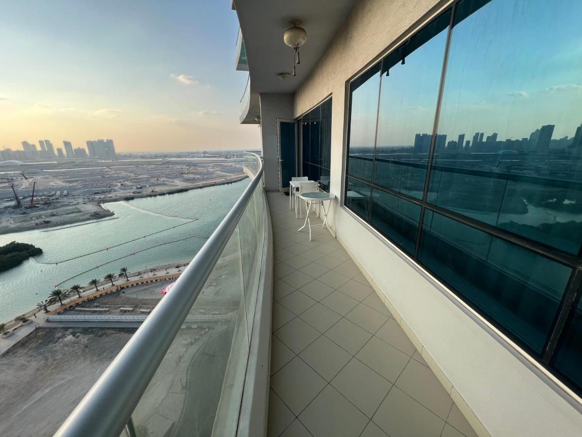 Large Size One Bedroom Apartment With Sea View Abu Dabi Exterior foto